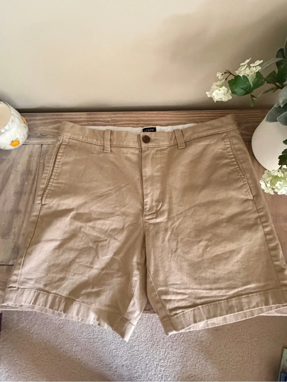 J. Crew 7” Classic Khaki Shorts 🩳 🏝️